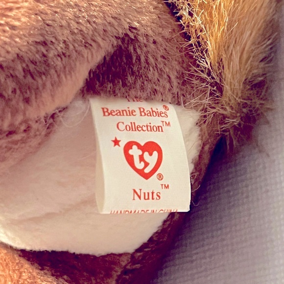 Nuts The Squirrel TY Beanie Baby 1996 - Picture 7 of 11